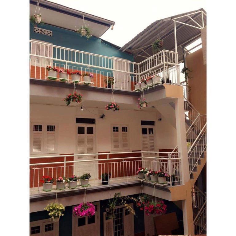 Suri'S House Homestay ダラット エクステリア 写真